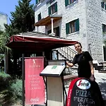 Diana Otel