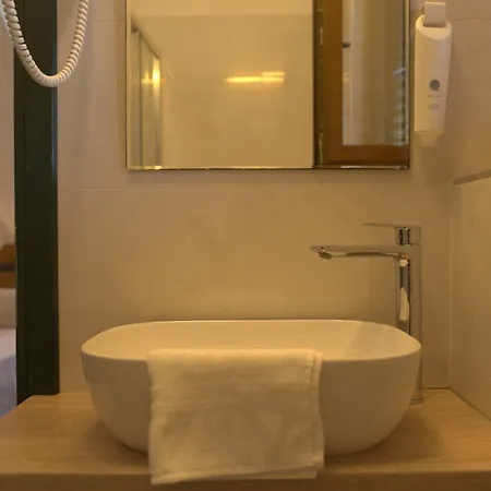 Diana Hotel 3*
