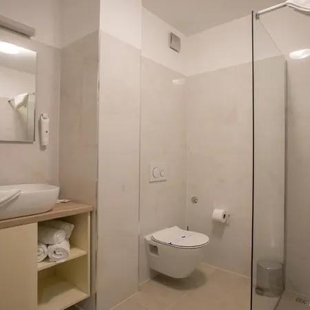 Hotel Diana